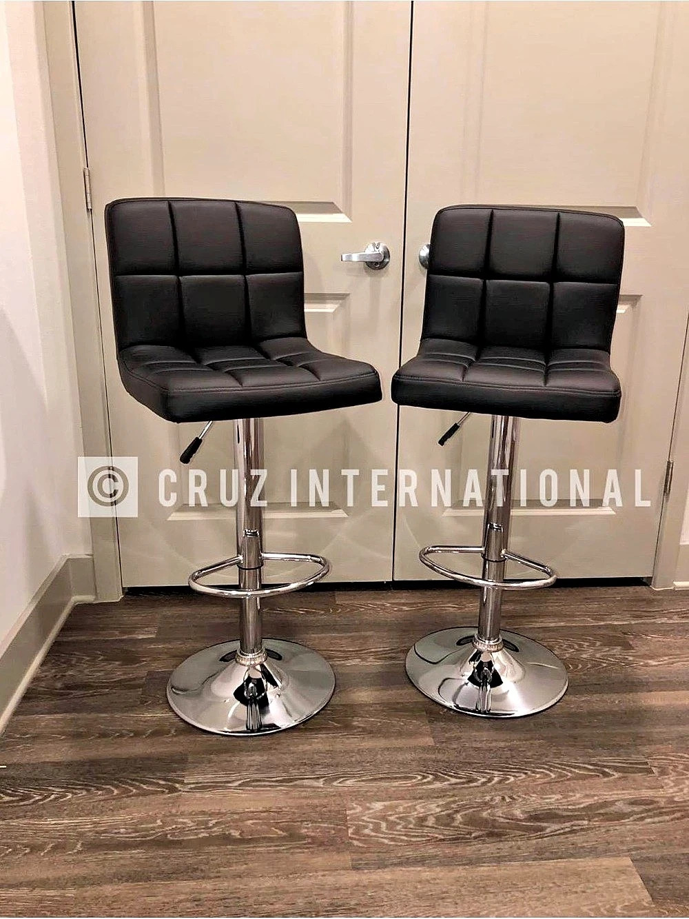 2 brand new black bar stools